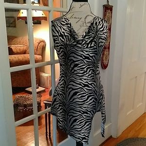 🎀 Dots animal print knit top Sz M